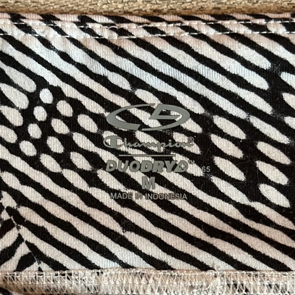 Black/white spandex shorts - great condition! Champion - Picture 2 of 3